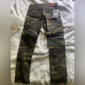Original brand skinny jeans size 28 camouflage